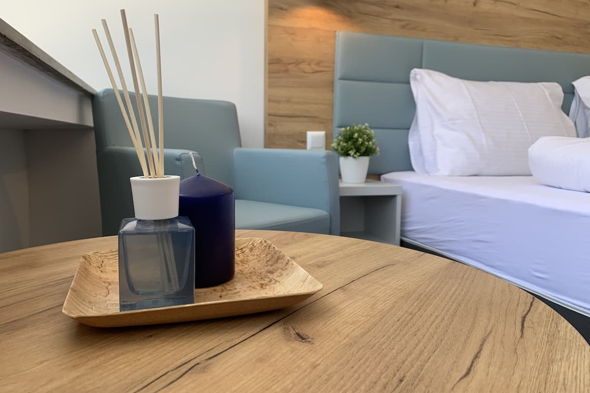 blackout curtains, soundproofing, cots/infant beds, free wifi