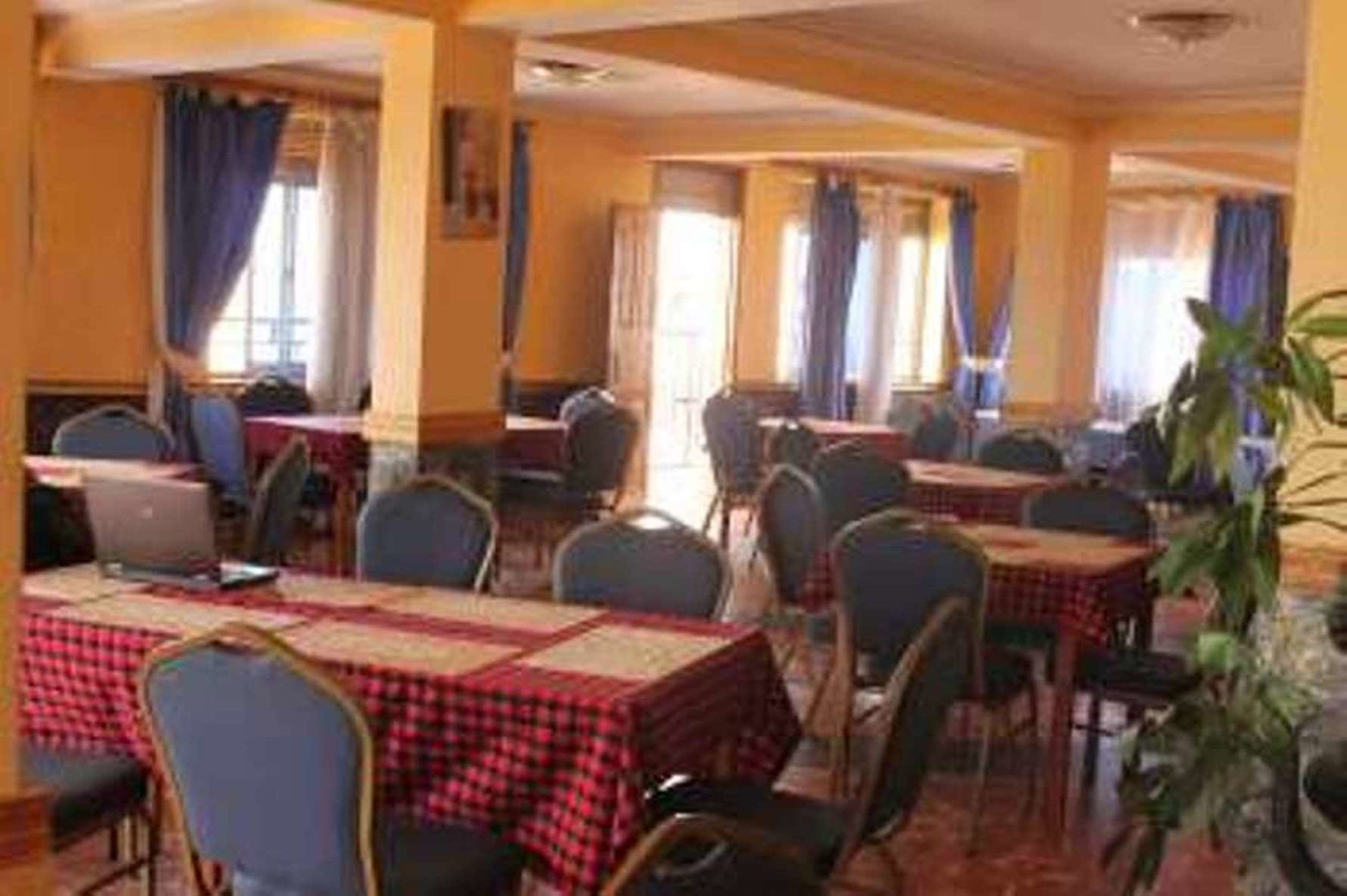 Spécialités Cuisine locale et internationale