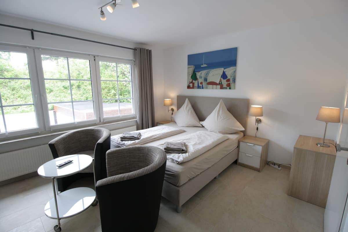 Comfort tweepersoonskamer, balkon (exclusive designed bathroom) | Een kluis op de kamer, gratis wifi, beddengoed