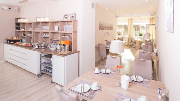 Free daily buffet breakfast - Hotel Seebrise Grömitz (Groemitz)