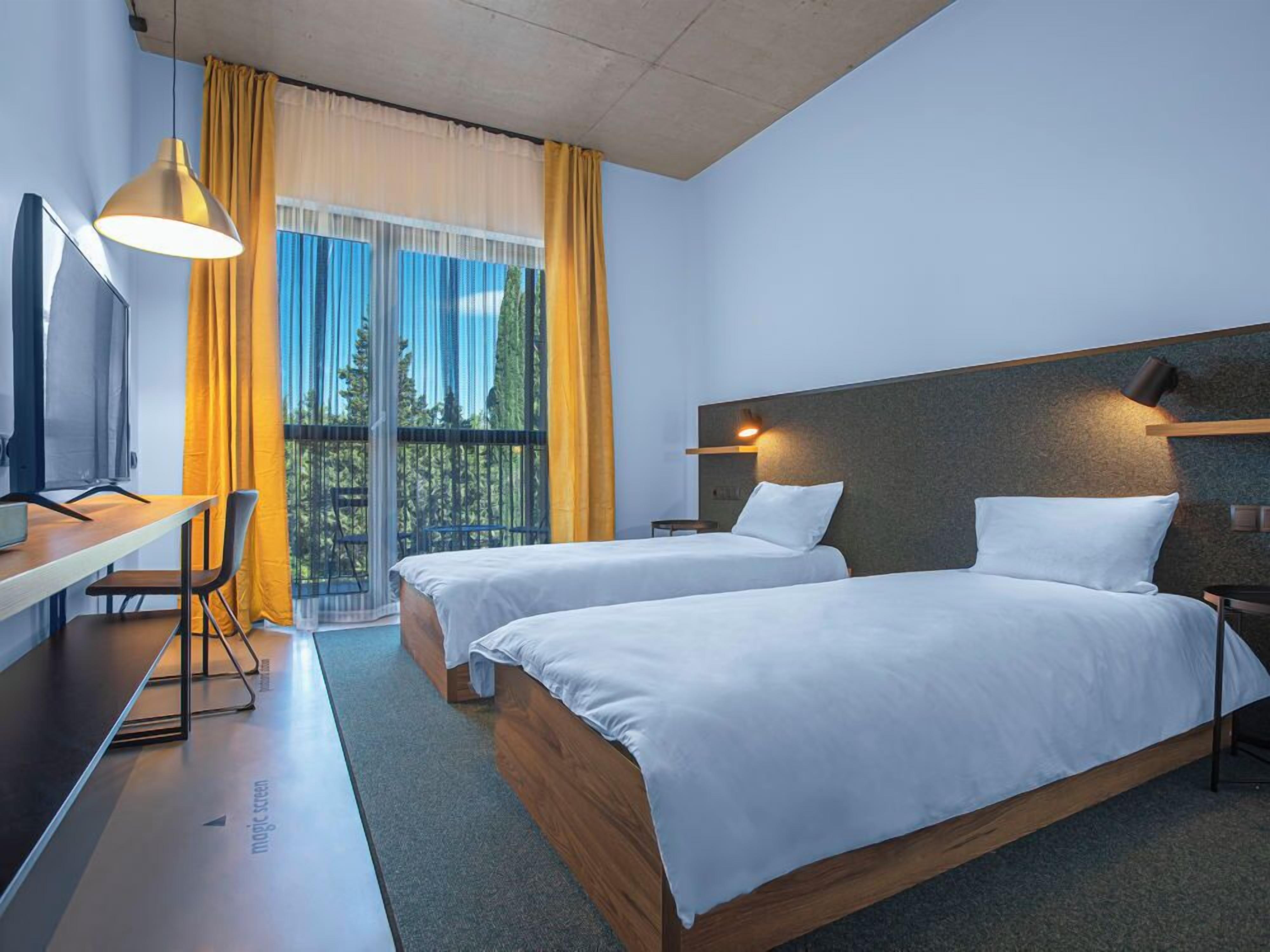 Superior-værelse med 2 enkeltsenge | 1 soveværelse, individuelt design, skrivebord