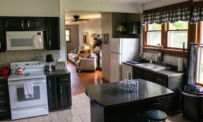 Large home, Pet friendly