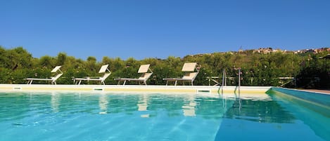 Seasonal outdoor pool