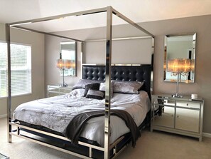 6 habitaciones, tabla de planchar con plancha, cuna de viaje y wifi 