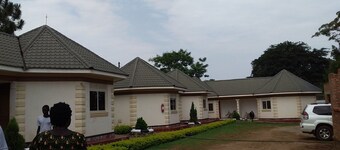 Lado Hotel