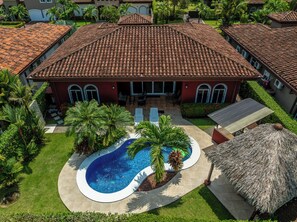 Outdoor pool - Casa Oasis - Beachside home with Private Pool (Bejuco)