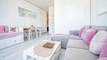 Comfort-Studiosuite | Daunenbettdecken, Verdunkelungsvorhänge, Bügeleisen/Bügelbrett