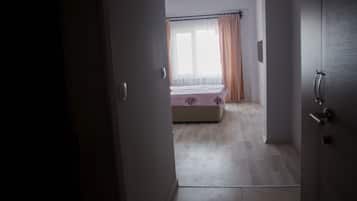 Standard Studio Suite, 1 Double Bed, Smoking, Sea View | Free WiFi