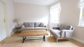 Apartment No_3 | Khu phòng khách | TV màn hình phẳng