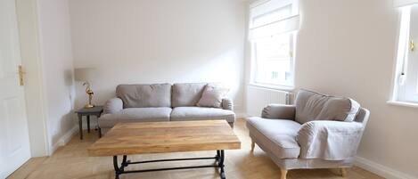 Apartment No_3 | Living area | Flat-screen TV