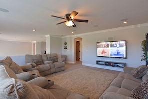 TV, fireplace, table tennis - Backyard Oasis Minutes from Action (Las Vegas)