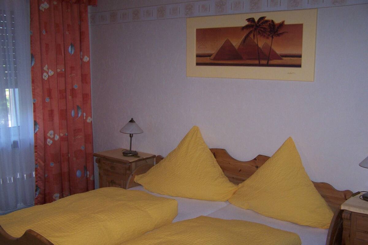 Condo | Free WiFi, bed sheets