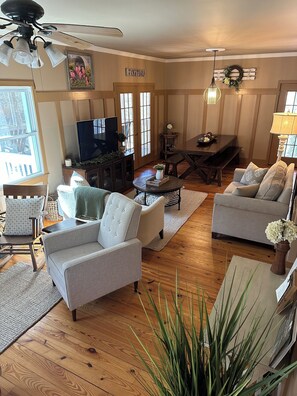 Smart-TV og stereoanlegg