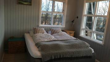 Family Bungalow | Cribs (free), WiFi (free), bed sheets