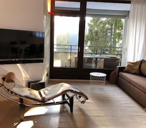 Apartment, 1 Schlafzimmer, Balkon | Wohnzimmer