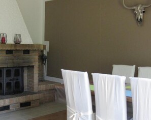 Casa, 2 habitaciones | Servicio de la habitación