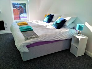 2 bedrooms, premium bedding, individually decorated - The nest (Nottingham)