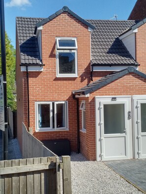 Courtyard view - The nest (Nottingham)