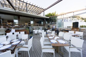2 restaurants, breakfast, lunch, dinner served; international cuisine - Metin's Gumusluk (Bodrum)