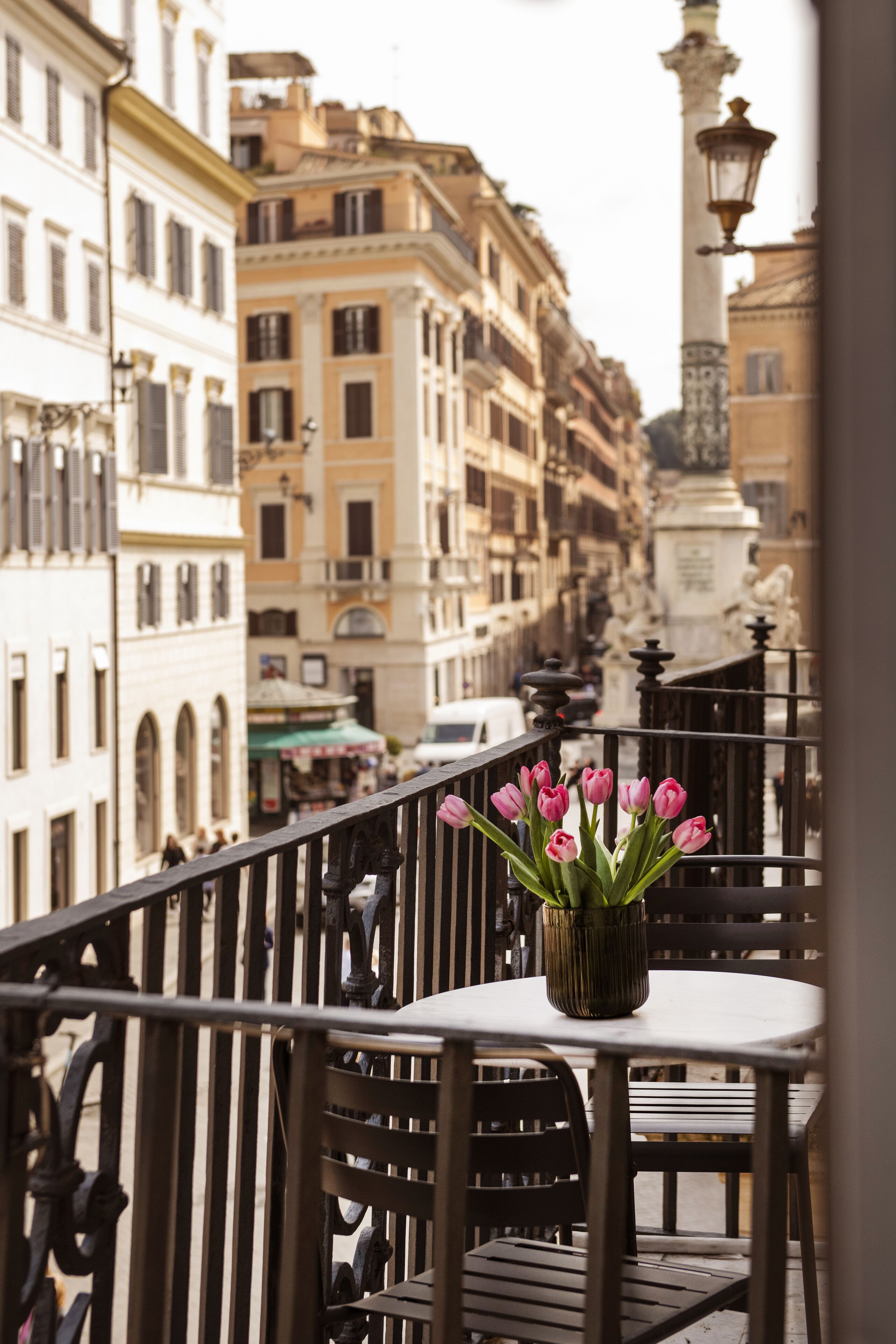 Panoramic Apartment, Annex Building (Piazza di Spagna 66) | Terrace/patio