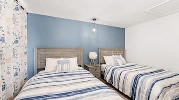 Two Double Beds Suite | Desk, blackout drapes, travel crib, free WiFi
