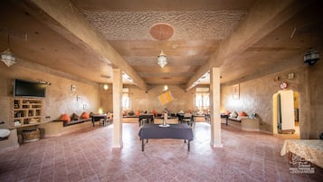 Breakfast, lunch, dinner served; Moroccan cuisine