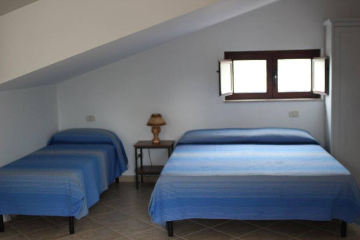 Quadruple Room | Free WiFi, bed sheets