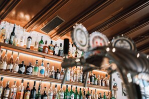 Bar (in der Unterkunft)