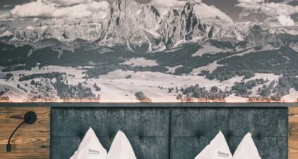 Kristiania Small Dolomites Hotel