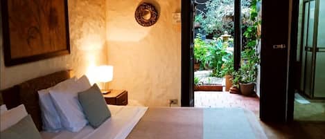 Luxury Double Room, 2 Twin Beds (3) | Premium bedding, down comforters, individually decorated