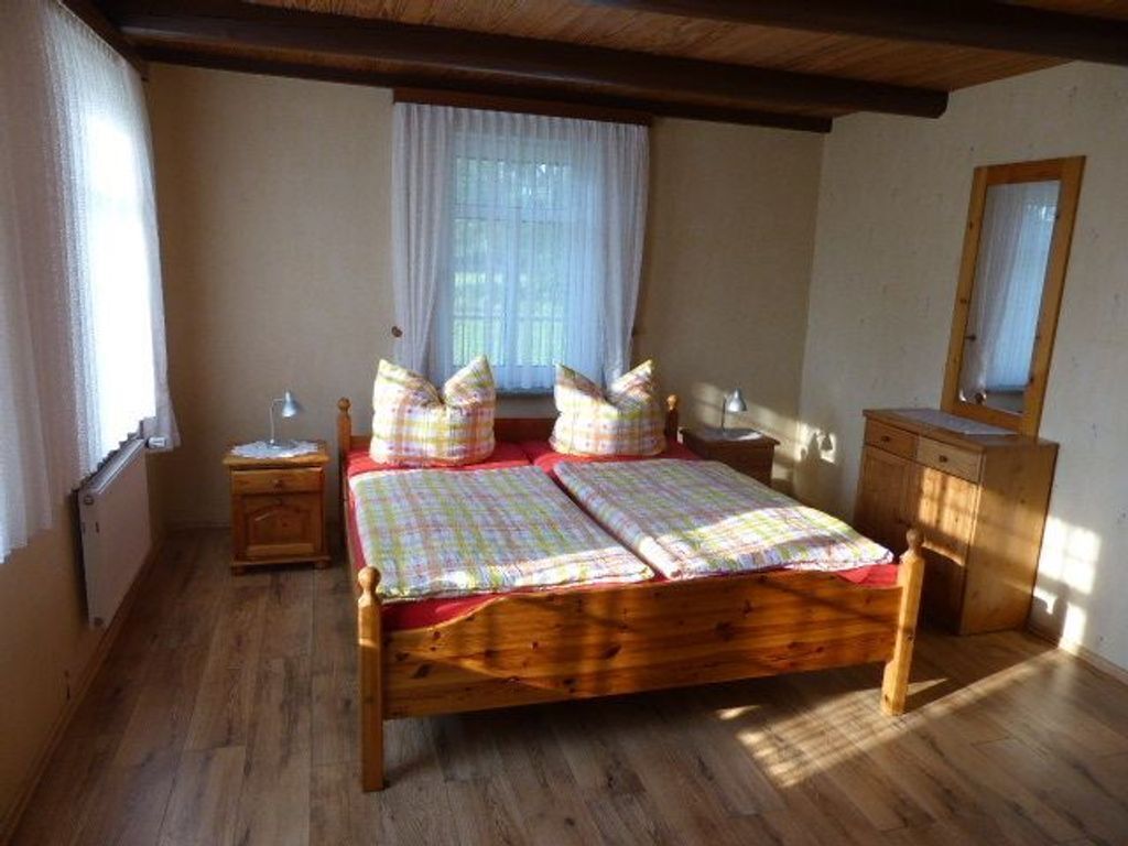 1 bedroom, travel cot, WiFi