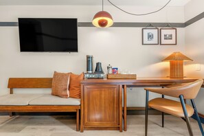 Cozy Double | Spiseområde på rommet