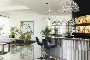10 bars/lounges, 3 poolside bars - The Beach Villas at Excellence Oyster Bay - Adults Only All Inclusive (Falmouth)
