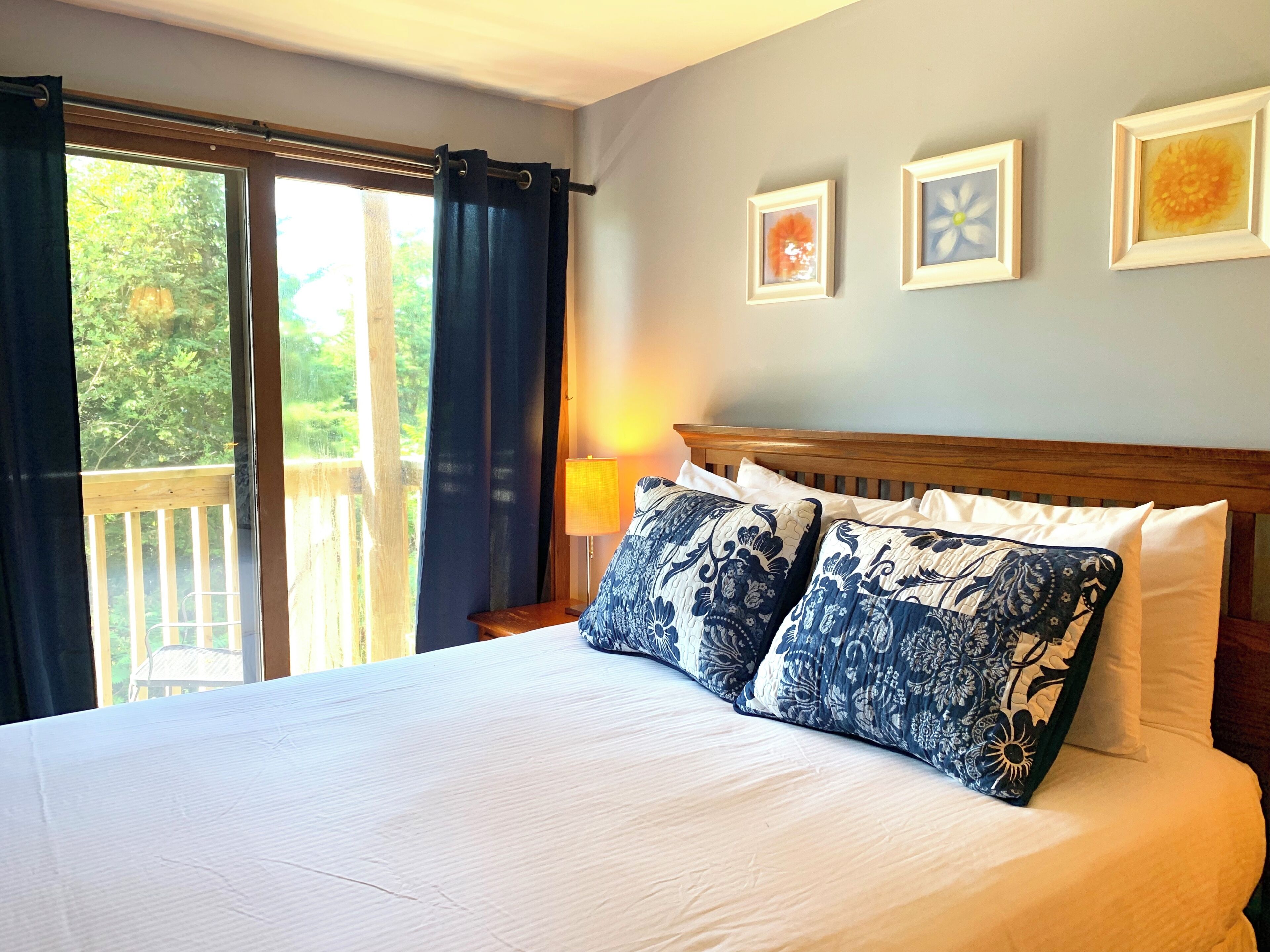Basic Single Room, Garden View | Individually decorated, individually furnished, iron/ironing board