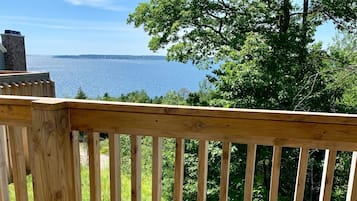 Vue sur le lac