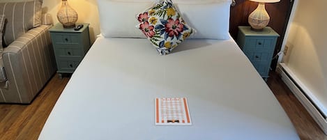 Iron/ironing board, WiFi (free), individually decorated