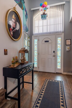 Interior - 4 bedroom villa with view of Disney fireworks (Davenport)