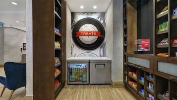 Snack bar