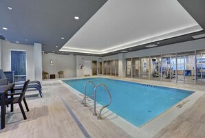 Indoor pool, sun loungers