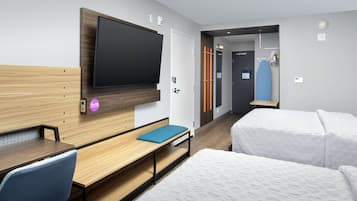 Room, 2 Queen Beds, Accessible, Bathtub (Hearing)