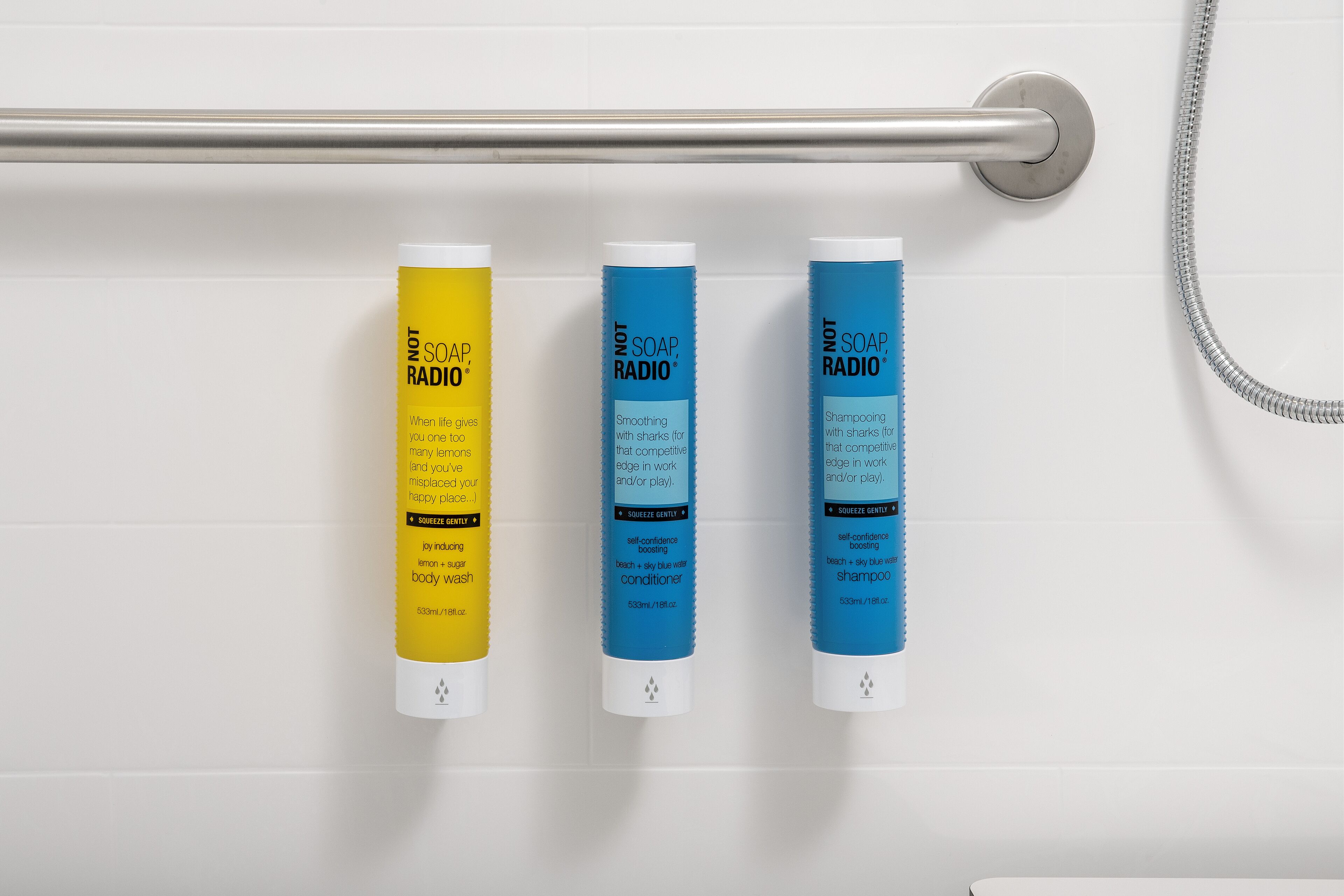 room, 1 king bed, accessible (roll-in shower) | room amenity