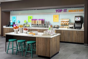 Free daily full breakfast - Tru by Hilton San Antonio Lackland Sea World (San Antonio)