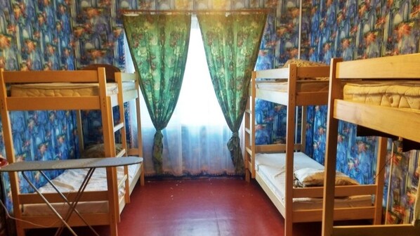 Iron/ironing board, free WiFi, bed sheets