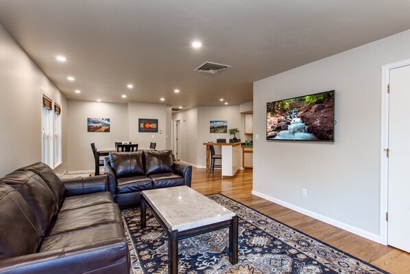 Smart TV, DVD player, video library