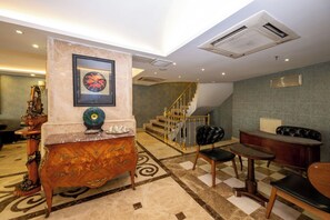 Reception - Kunlun Kensington Hotel (Istanbul)