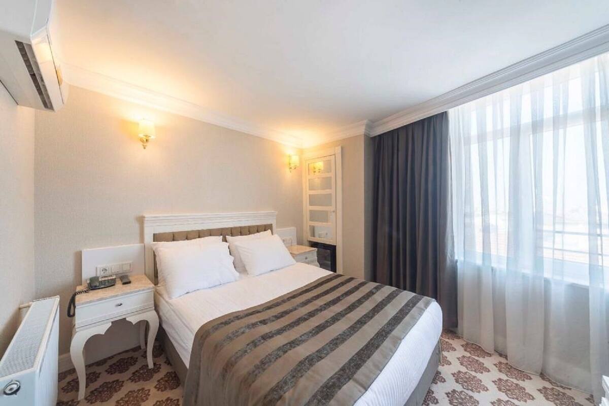 Premium bedding, minibar, in-room safe, laptop workspace