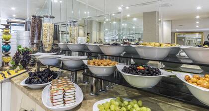 Kunlun Kensington Hotel