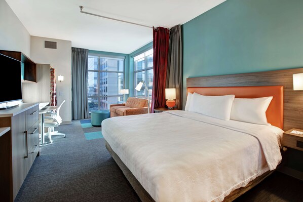 Studio Suite, 1 King Bed, Corner (Larger)