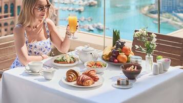 Spiseområde på rommet