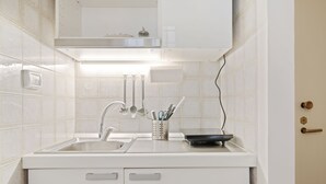 Apartment, 1 Bedroom | Private kitchenette - Sognando Bologna Flat (Bologna)